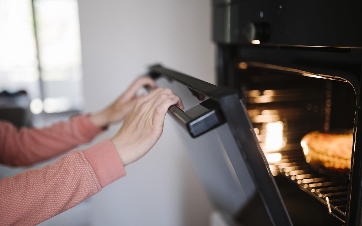 Built-in oven in a fitted kitchen, of the kind we repair in Walnut Creek homes